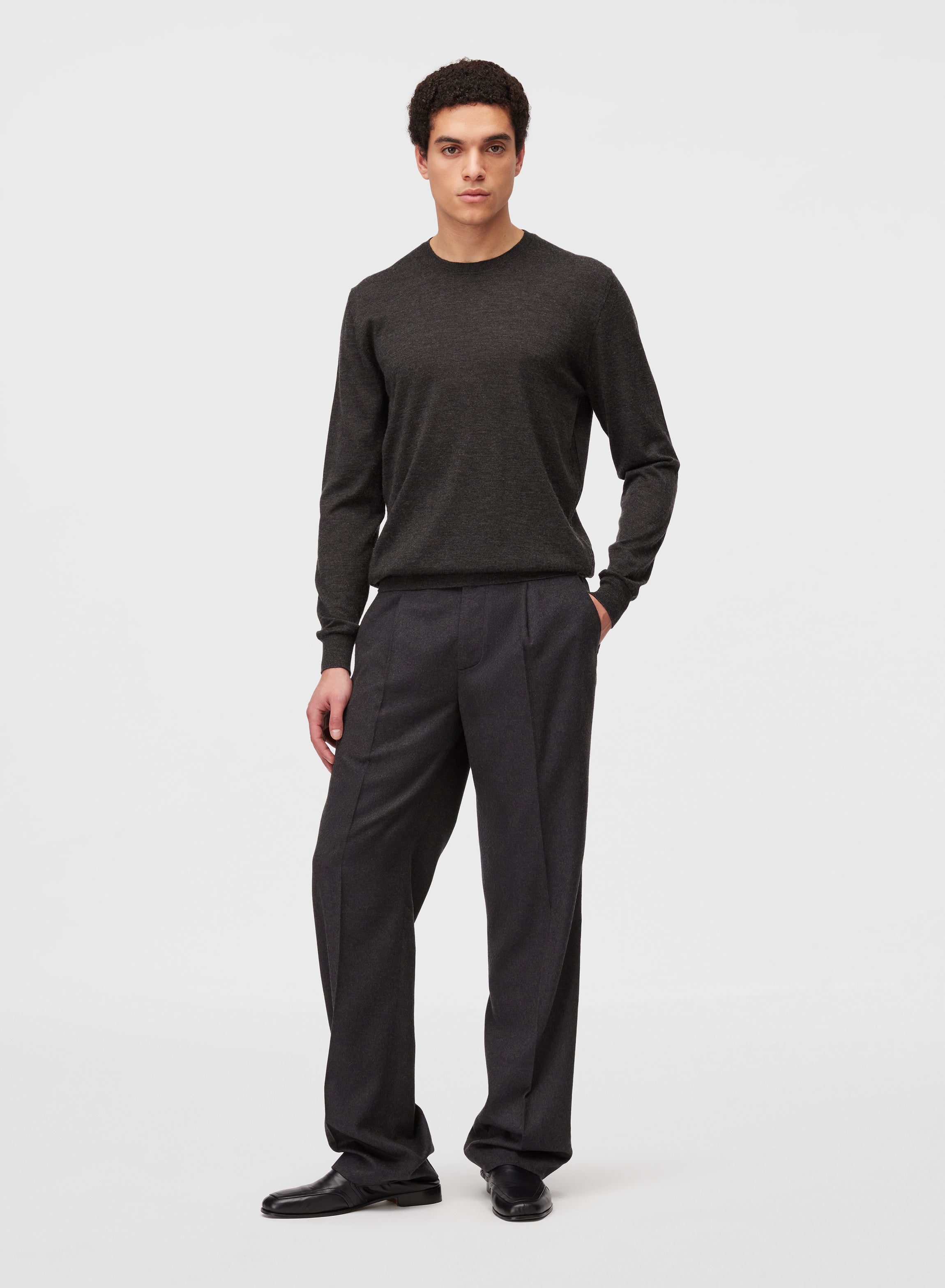 Retori Relaxed Pants Anthracite - Ready To Wear - Luxury Trousers for Men - Full Model