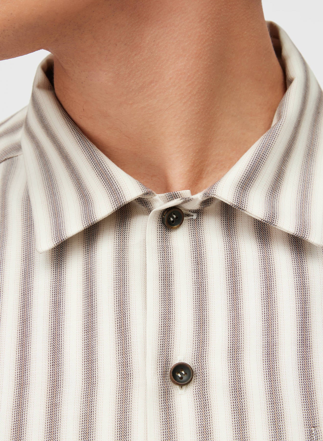 Retori Stripes Shirt With Patch Pocket Sand - Ready To Wear - Luxury Shirts for Men - Detail Neck