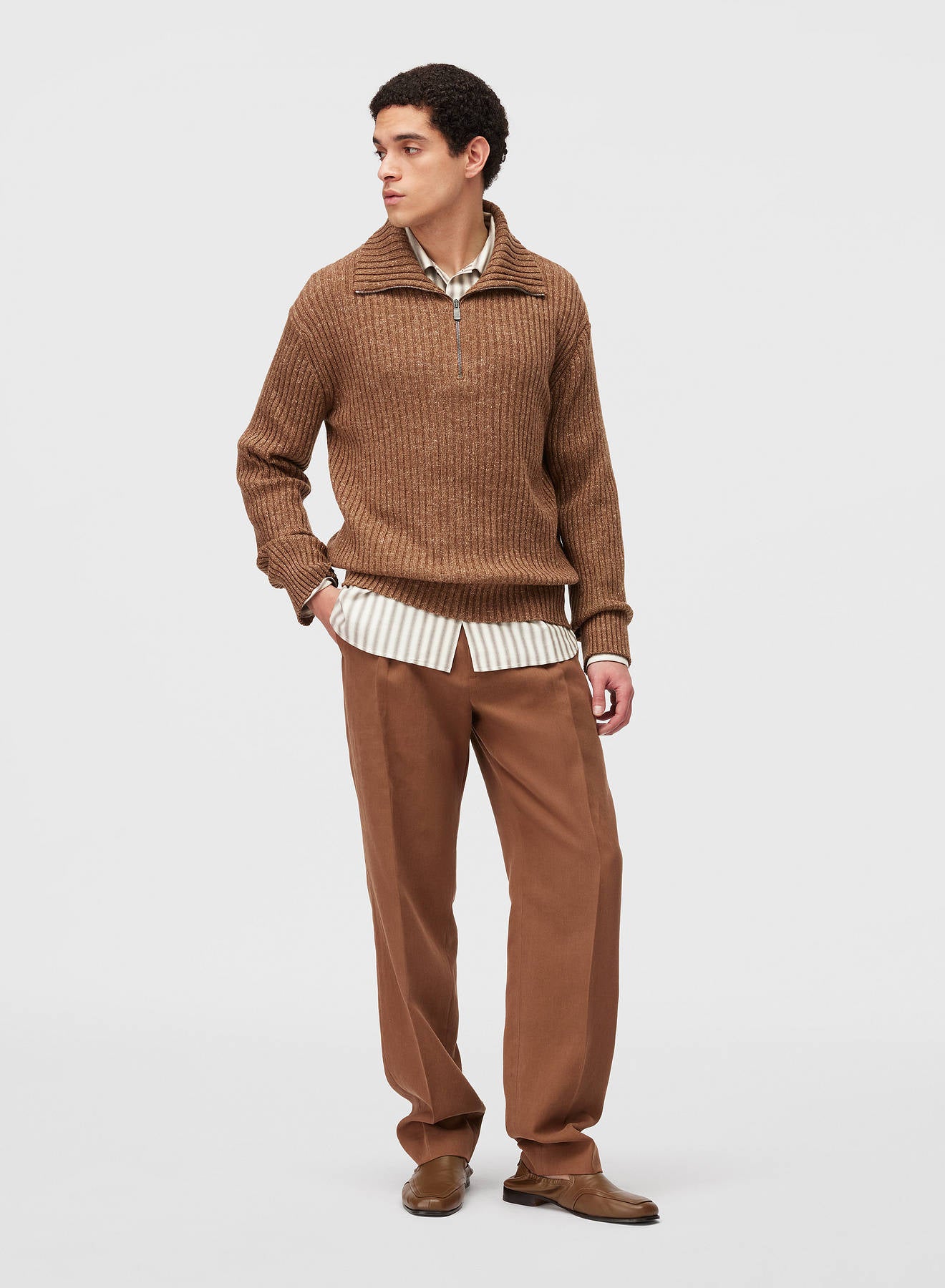 Retori Reversed Pleats Pants With Embroidery Clay - Ready To Wear - Luxury Trousers for Men - Full Model