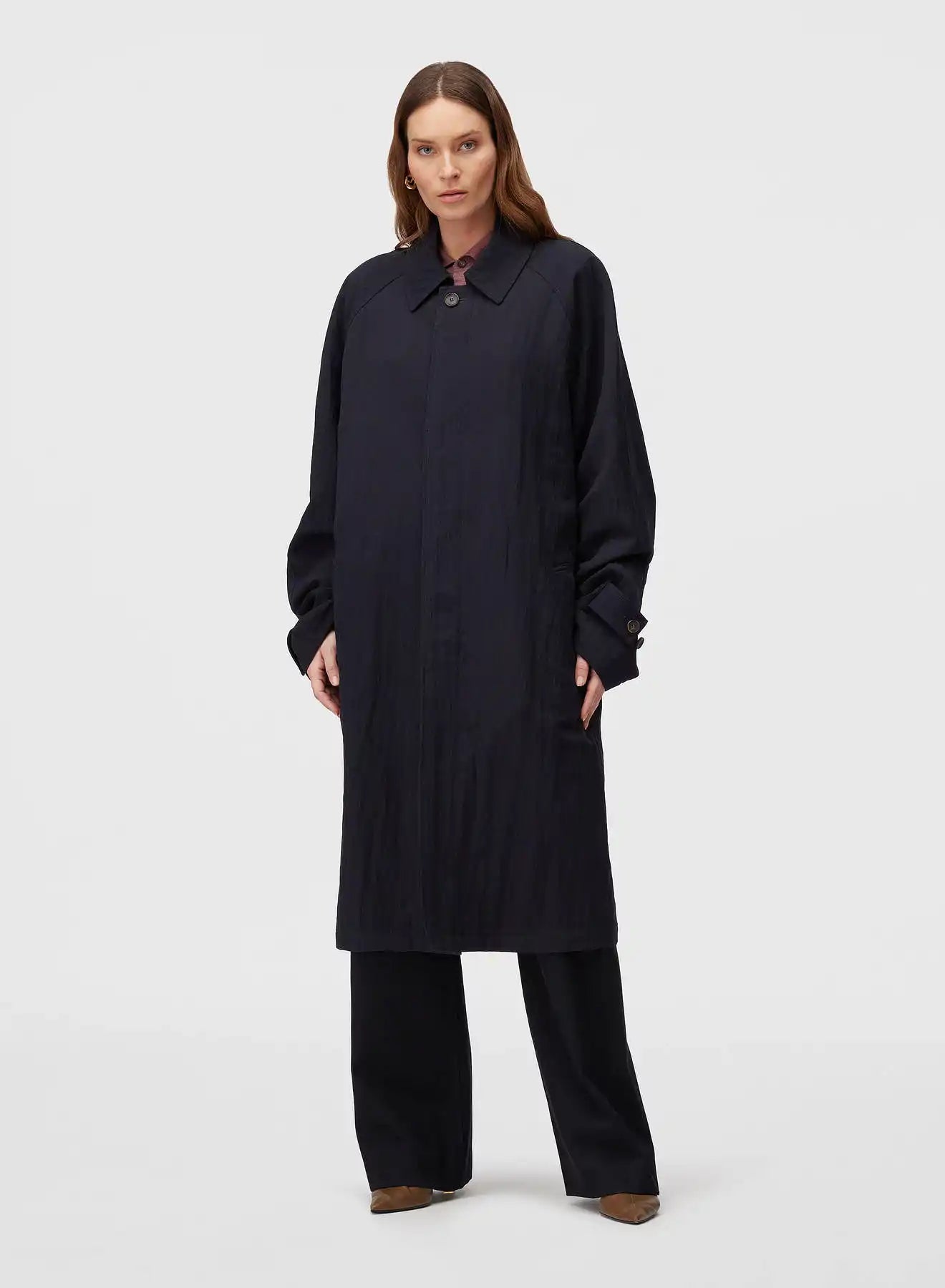 Retori Packable Trench Dark Blue - Ready To Wear - Luxury Trench Coats for Men and Women - Front Woman