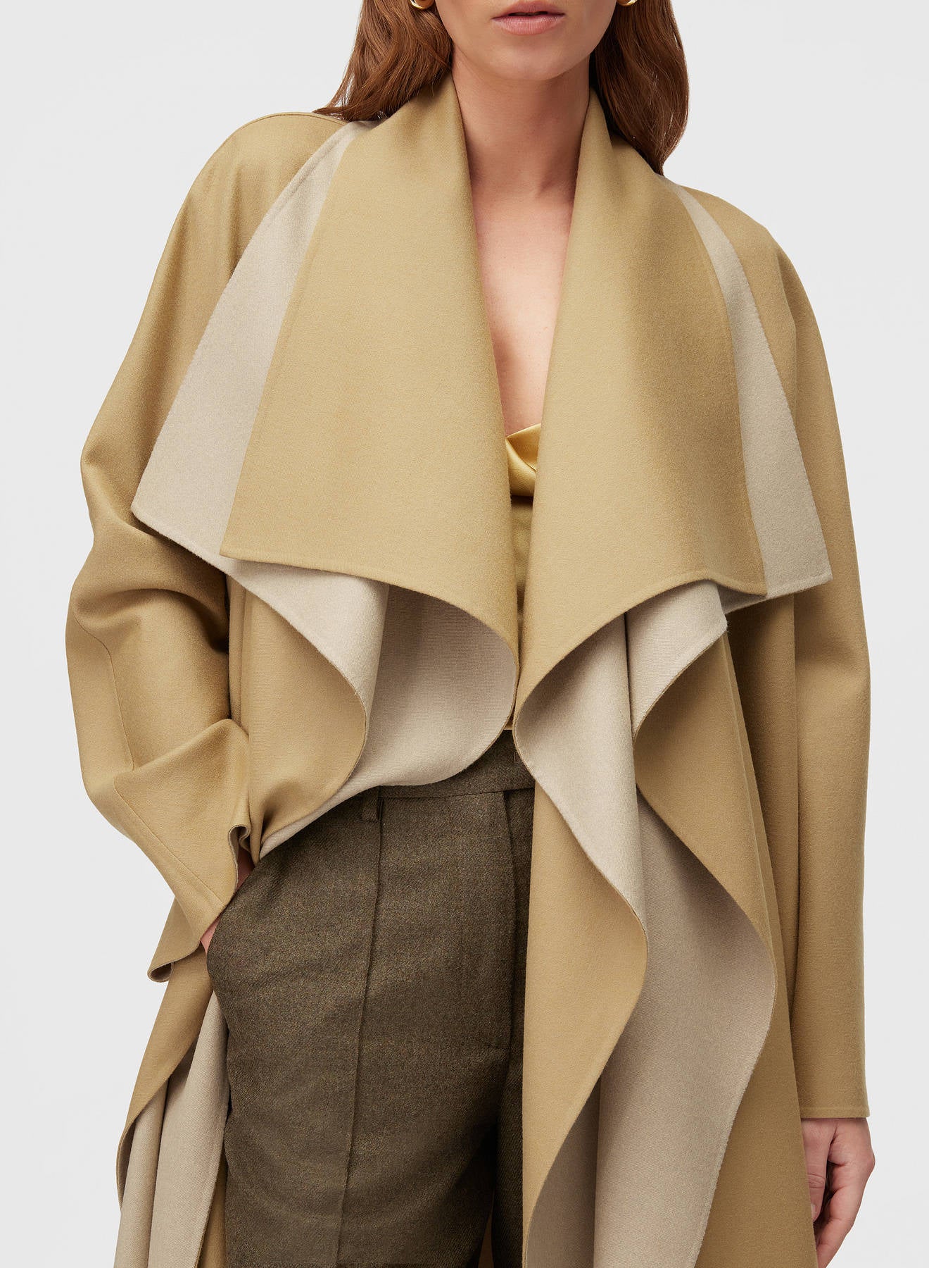 Retori Double Shawl Collar Coat Pale Yellow And Sand - Ready To Wear - Luxury Overcoats for Women - Detail