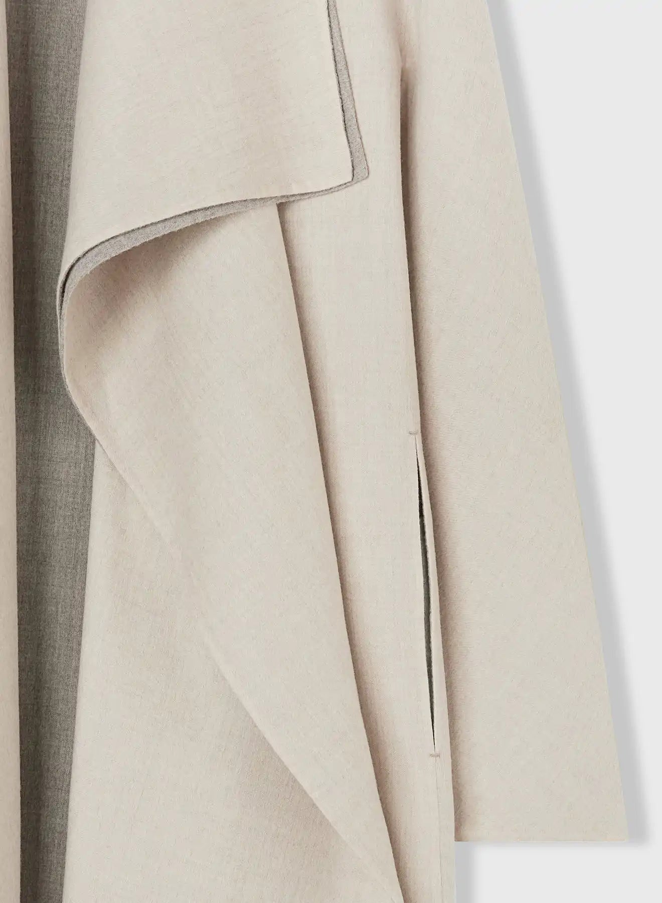 Retori Double Shawl Collar Coat Ivory And Natural - Ready To Wear - Luxury Overcoats for Women - Detail
