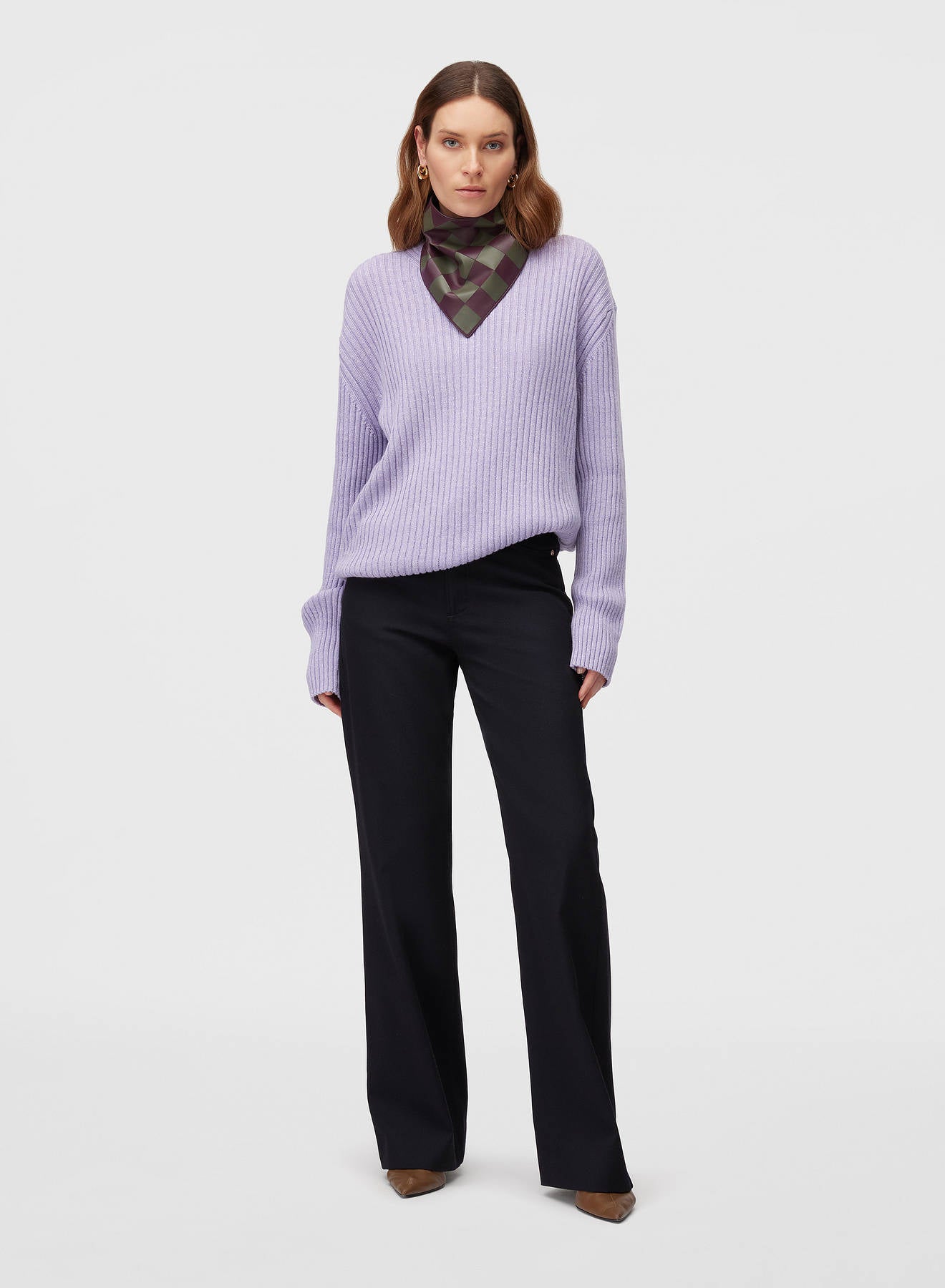 Retori Ribbed Crewneck Iris - Knitwear - Luxury Sweaters for Men and Women - Full Model Woman