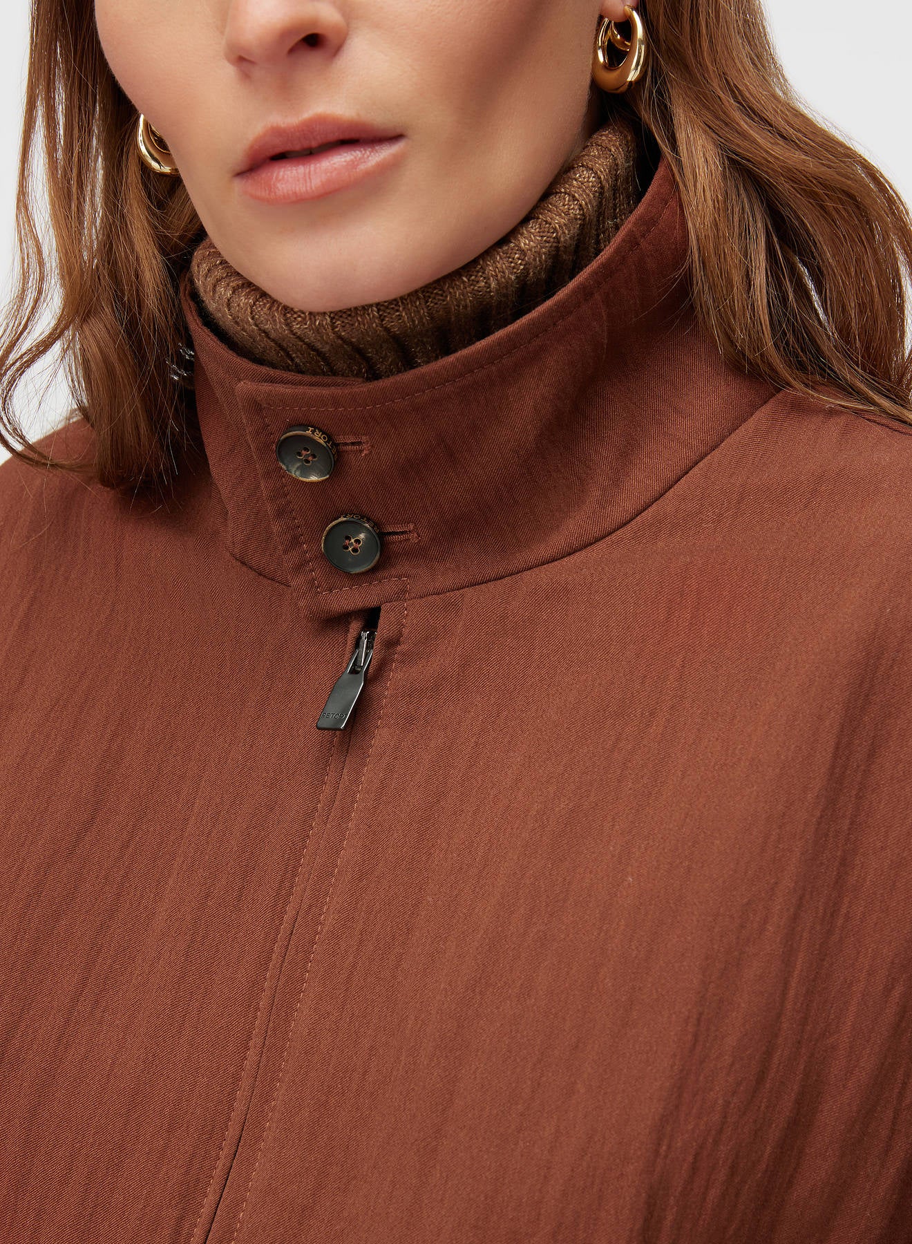 Retori Packable Bomber Clay - Ready To Wear - Luxury Bomber Jackets for Men and Women - Detail Woman