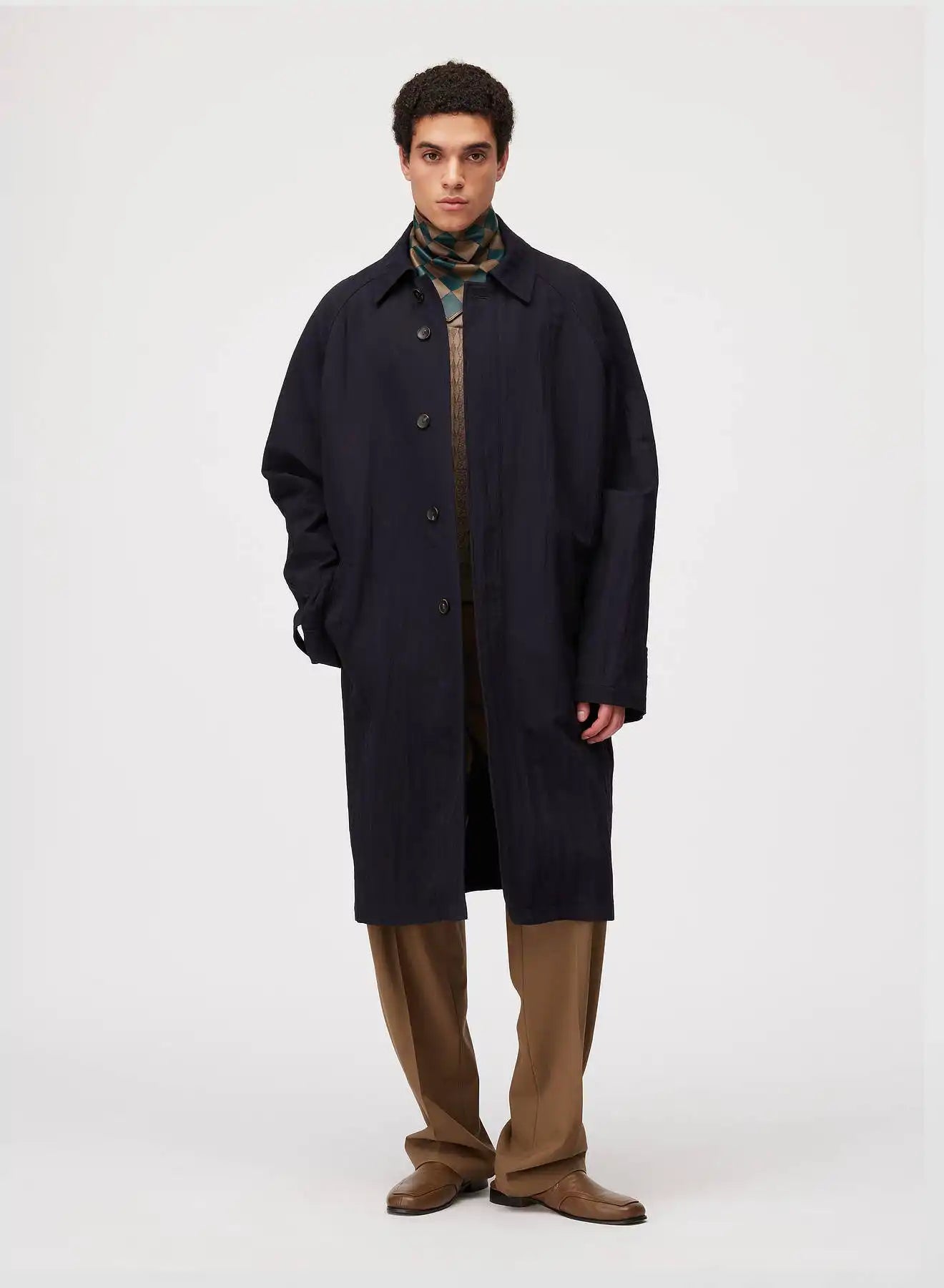 Retori Packable Trench Dark Blue - Ready To Wear - Luxury Trench Coats for Men and Women - Full Model Man