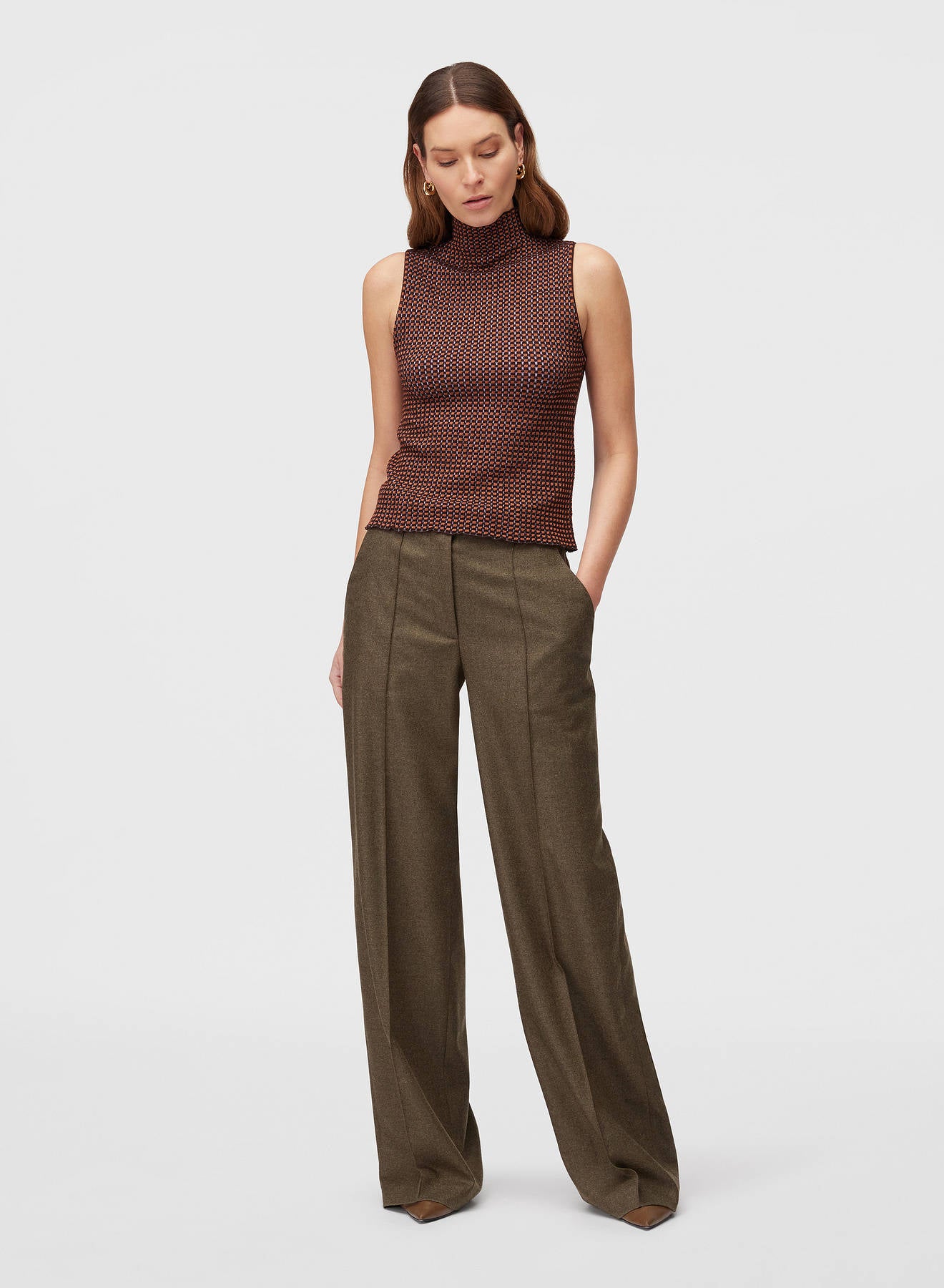 Retori Tailoring Pants Military Green - Ready To Wear - Luxury Trousers for Women - Full Model