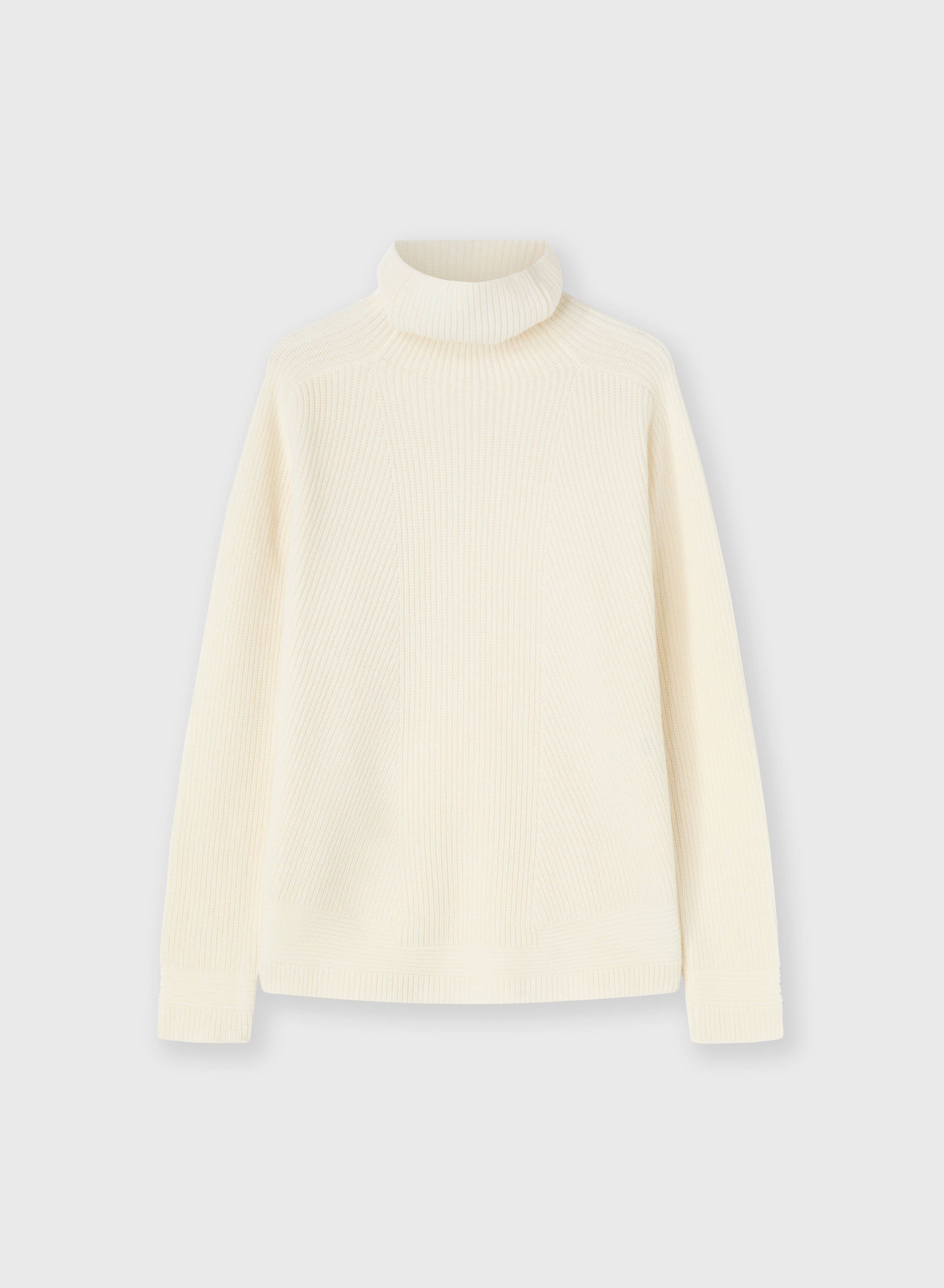 RIBBED KNIT CASHMERE TURTLENECK