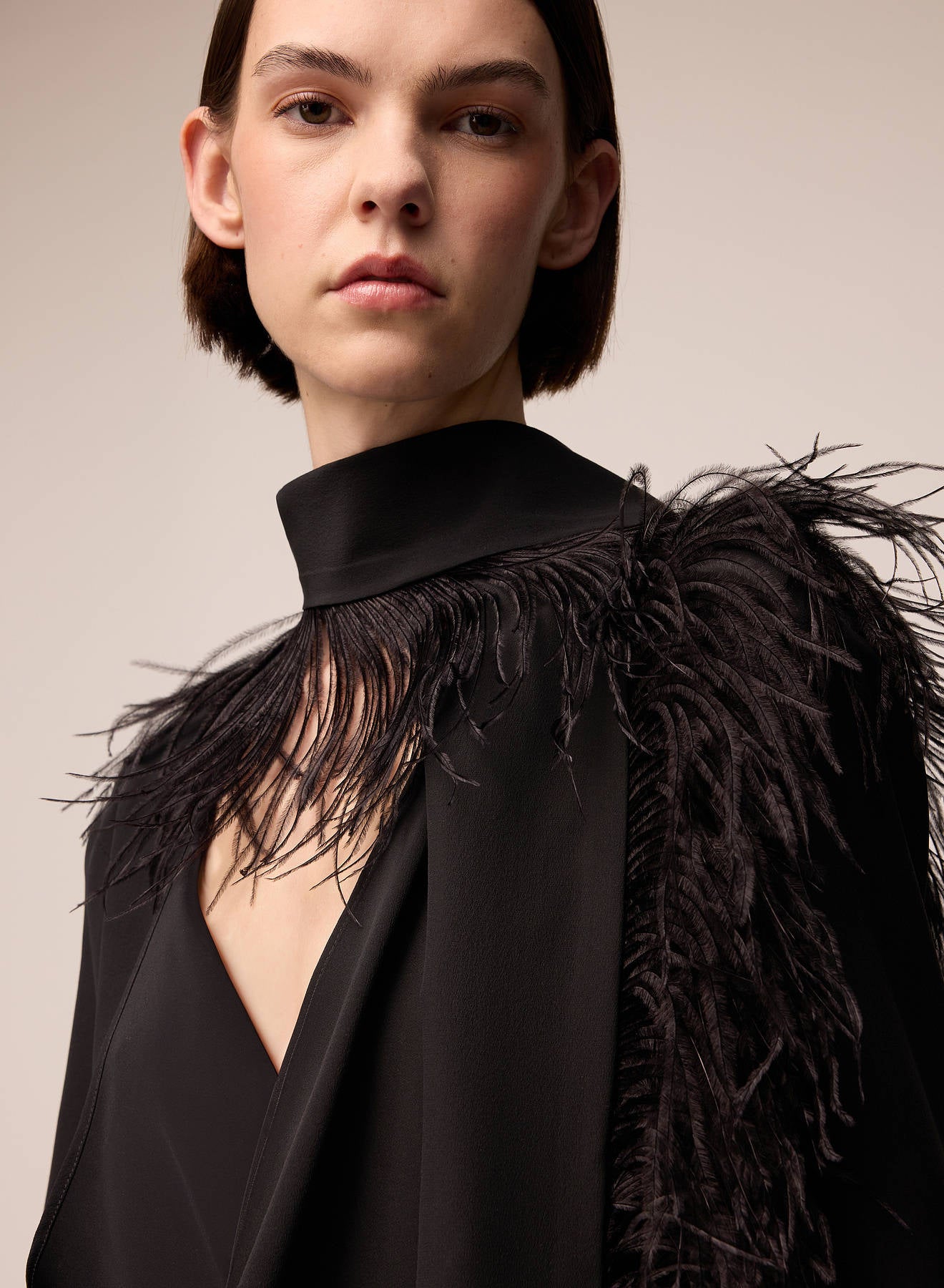 SCARF DETAIL BLOUSE WITH FEATHERS IN CREPE DE CHINE