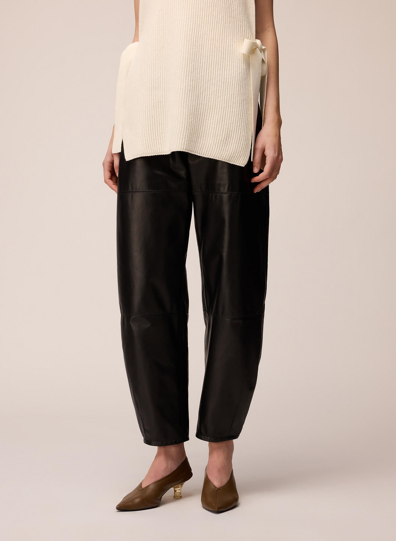 LEATHER BARREL PANTS